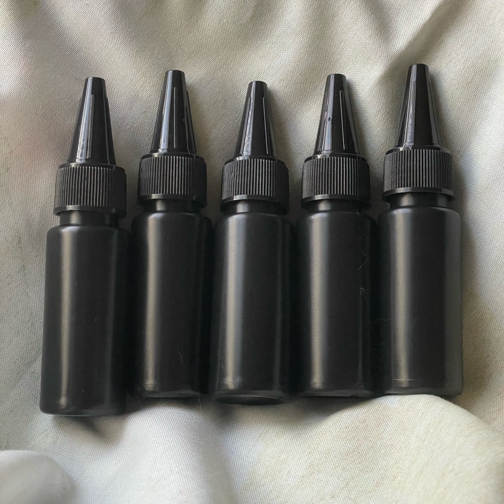 Set of 5 Black Squeeze Bottles